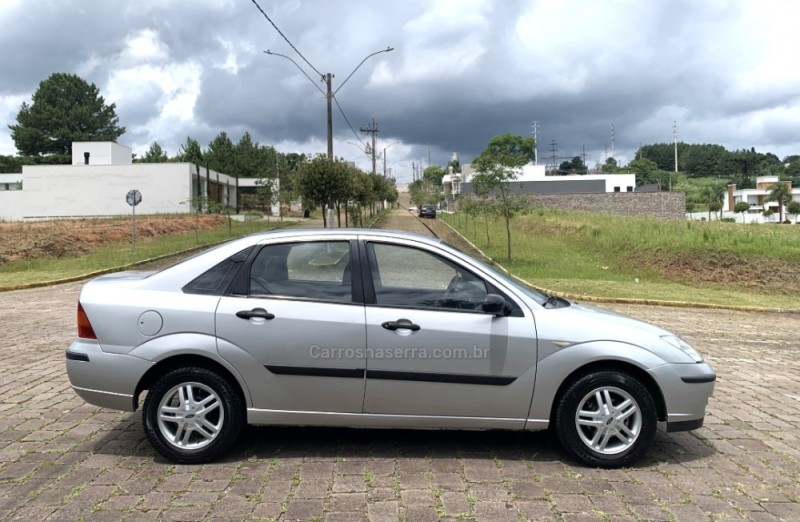 FOCUS 2.0 GLX SEDAN 16V GASOLINA 4P MANUAL - 2008 - GUAPORé