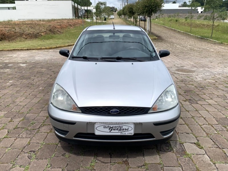 FOCUS 2.0 GLX SEDAN 16V GASOLINA 4P MANUAL - 2008 - GUAPORé