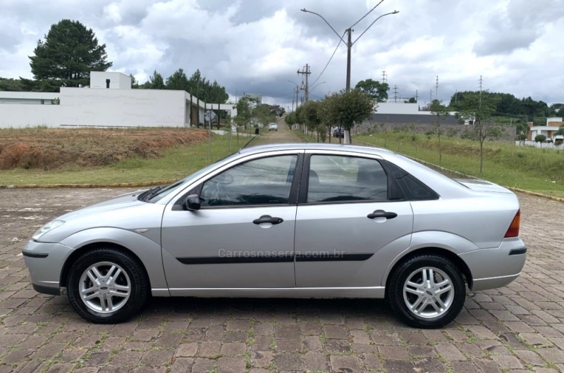 FOCUS 2.0 GLX SEDAN 16V GASOLINA 4P MANUAL - 2008 - GUAPORé