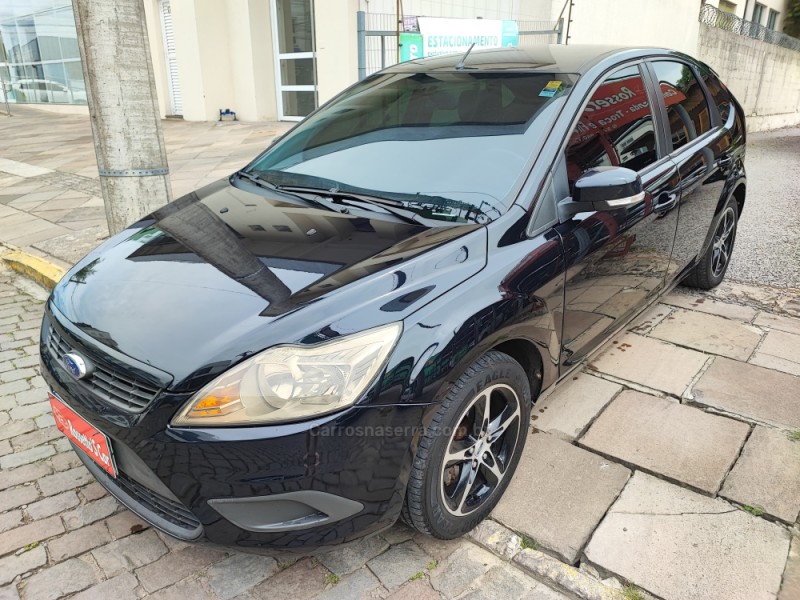 FOCUS 1.6 GLX 8V FLEX 4P MANUAL - 2010 - FARROUPILHA