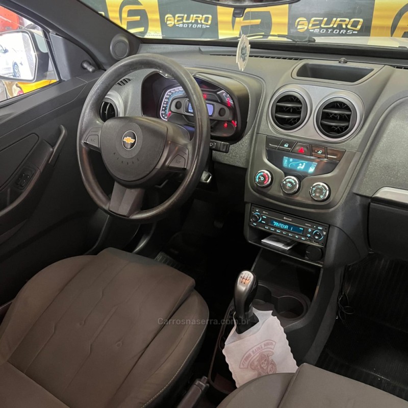 MONTANA 1.4 MPFI LS CS 8V FLEX 2P MANUAL - 2014 - PORTãO