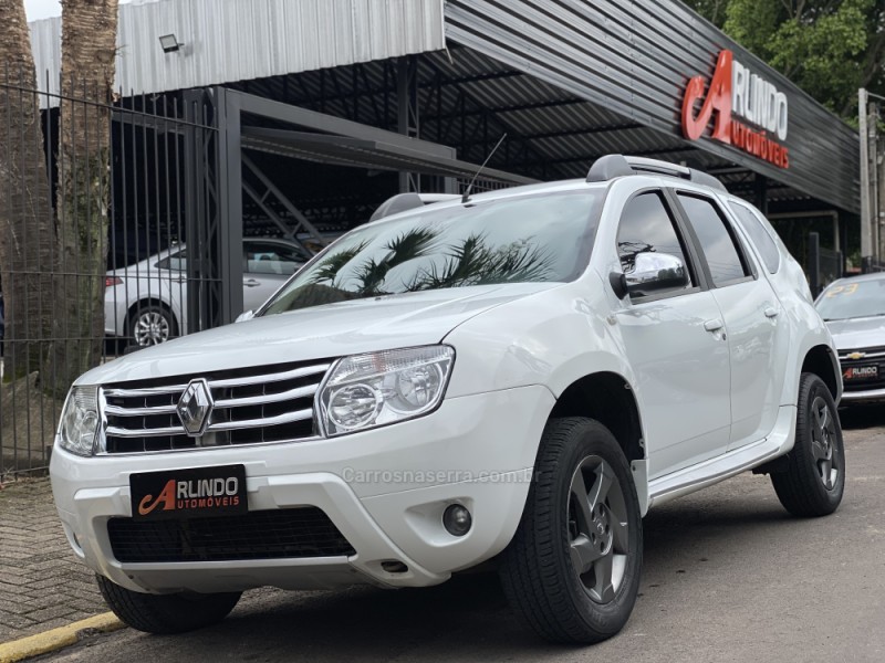 DUSTER 1.6 DYNAMIQUE 4X2 16V FLEX 4P MANUAL - 2014 - PAROBé