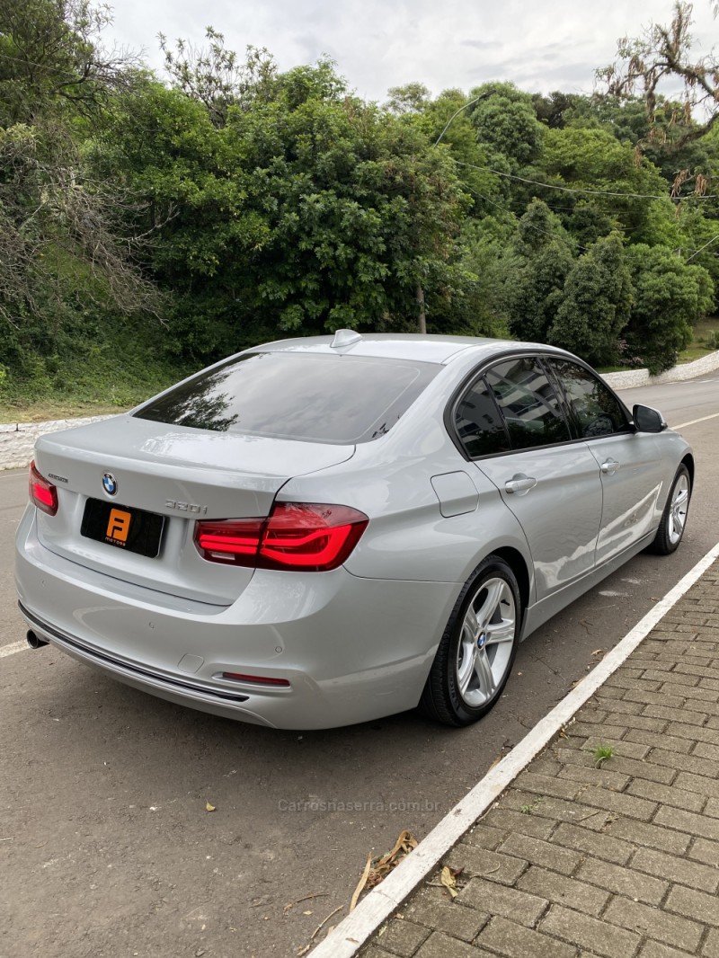 320I 2.0 16V TURBO ACTIVE FLEX 4P AUTOMÁTICO - 2018 - NOVA ARAçá