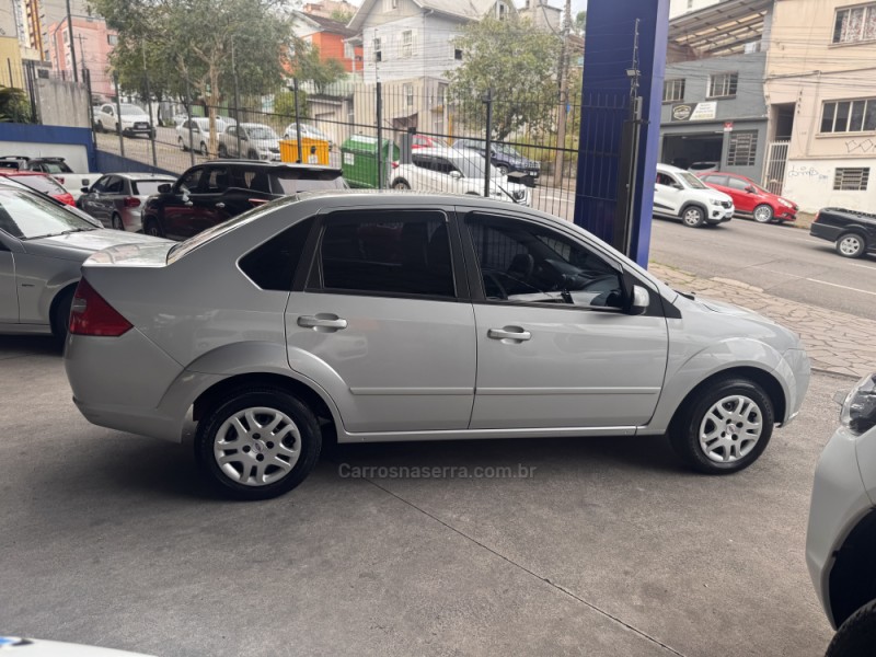 FIESTA 1.6 MPI SEDAN 8V FLEX 4P MANUAL - 2008 - CAXIAS DO SUL