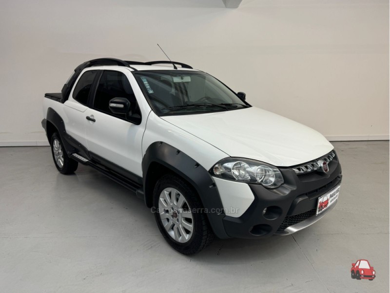 STRADA 1.8 MPI ADVENTURE LOCKER CD 16V FLEX 2P MANUAL - 2013 - CAXIAS DO SUL