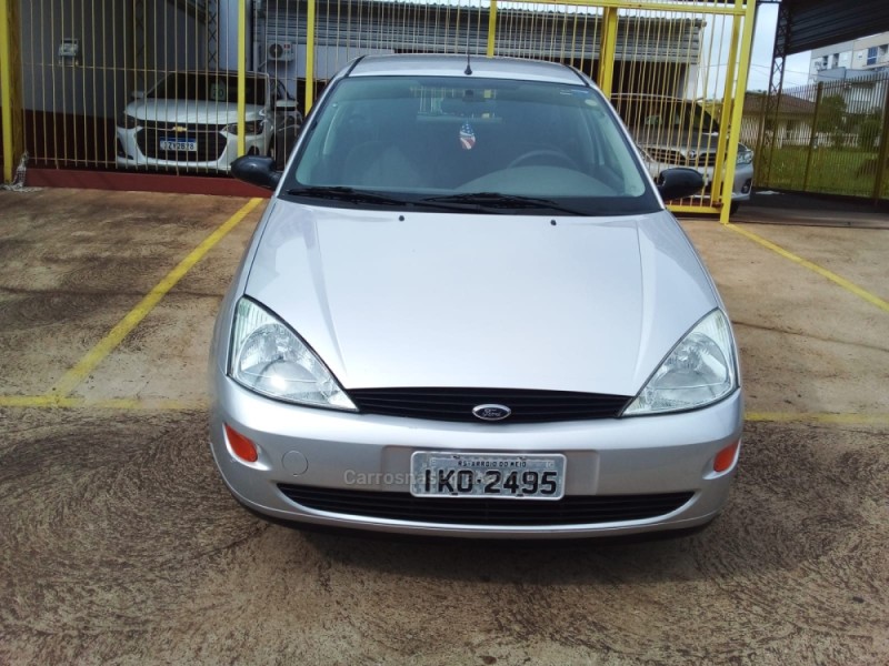 FOCUS 1.8 GLX 16V GASOLINA 4P MANUAL - 2002 - ARROIO DO MEIO