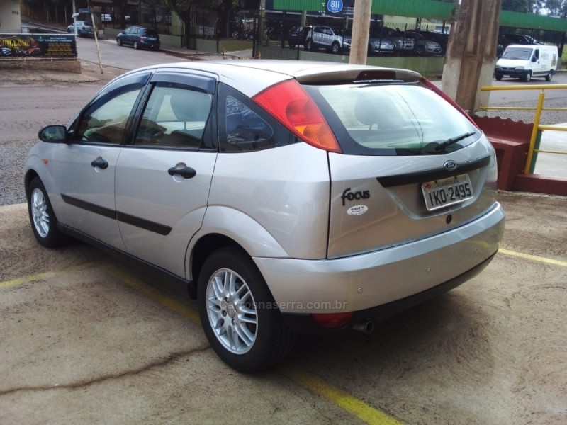 FOCUS 1.8 GLX 16V GASOLINA 4P MANUAL - 2002 - ARROIO DO MEIO