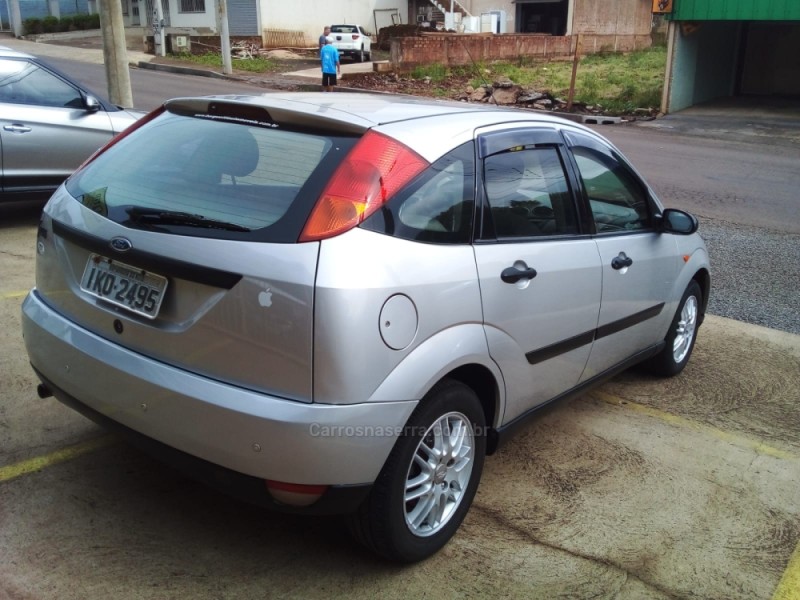 FOCUS 1.8 GLX 16V GASOLINA 4P MANUAL - 2002 - ARROIO DO MEIO