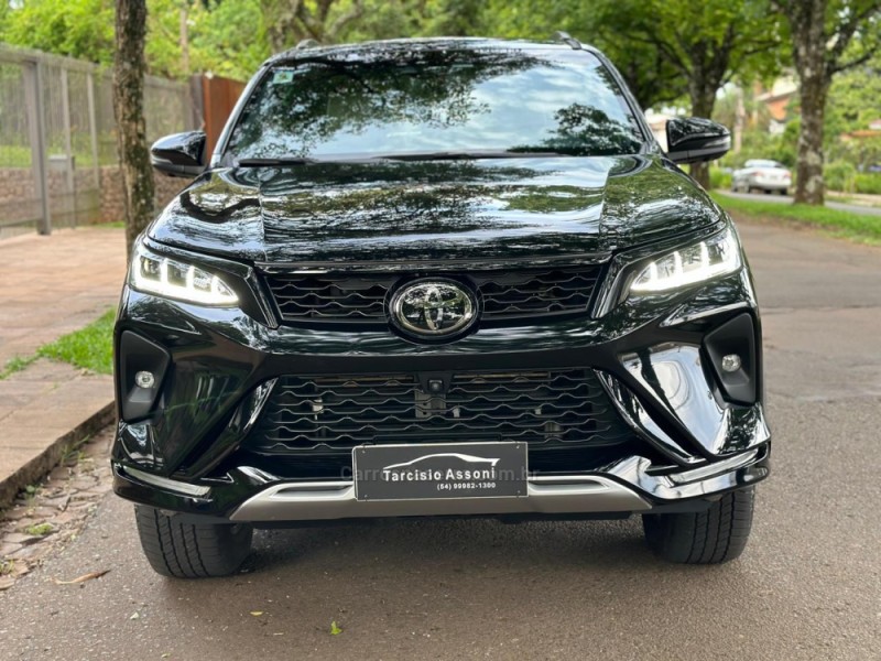 HILUX SW4 2.8 SRX 4X4 DIAMOND 16V TURBO DIESEL 4P 7 LUGARES AUTOMÁTICO - 2023 - ERECHIM