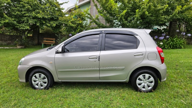 ETIOS 1.5 READY 16V FLEX 4P AUTOMÁTICO - 2017 - IVOTI