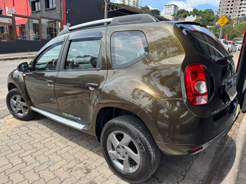 DUSTER 1.6 TECH ROAD 4X2 16V FLEX 4P MANUAL - 2014 - CAXIAS DO SUL