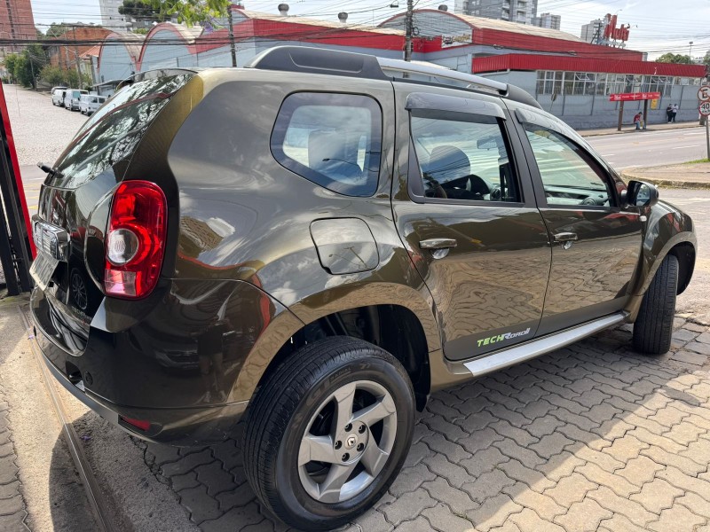 DUSTER 1.6 TECH ROAD 4X2 16V FLEX 4P MANUAL - 2014 - CAXIAS DO SUL