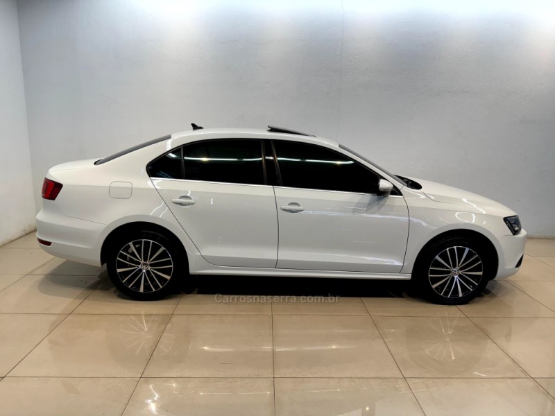 JETTA 2.0 TSI HIGHLINE 211CV GASOLINA 4P DSG - 2014 - CASCA