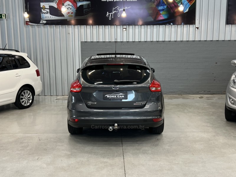 FOCUS 2.0 TITANIUM PLUS HATCH 16V FLEX 4P AUTO - 2016 - CAXIAS DO SUL