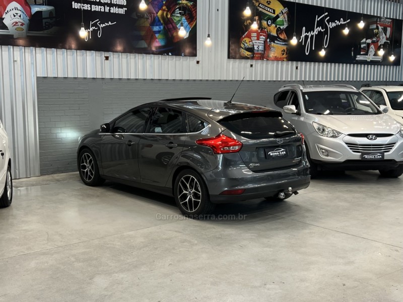 FOCUS 2.0 TITANIUM PLUS HATCH 16V FLEX 4P AUTO - 2016 - CAXIAS DO SUL