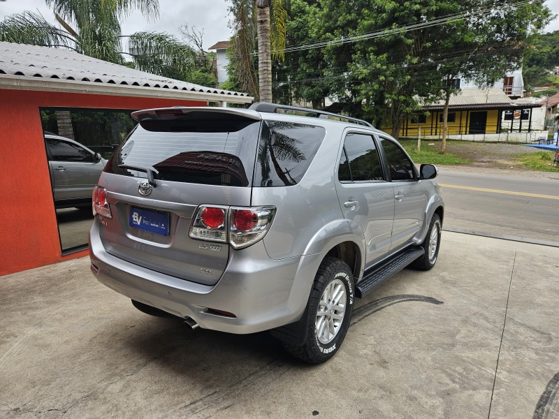 HILUX SW4 2.7 SR 4X2 16V FLEX 4P AUTOMÁTICO - 2015 - CAXIAS DO SUL