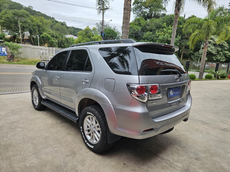 HILUX SW4 2.7 SR 4X2 16V FLEX 4P AUTOMÁTICO - 2015 - CAXIAS DO SUL