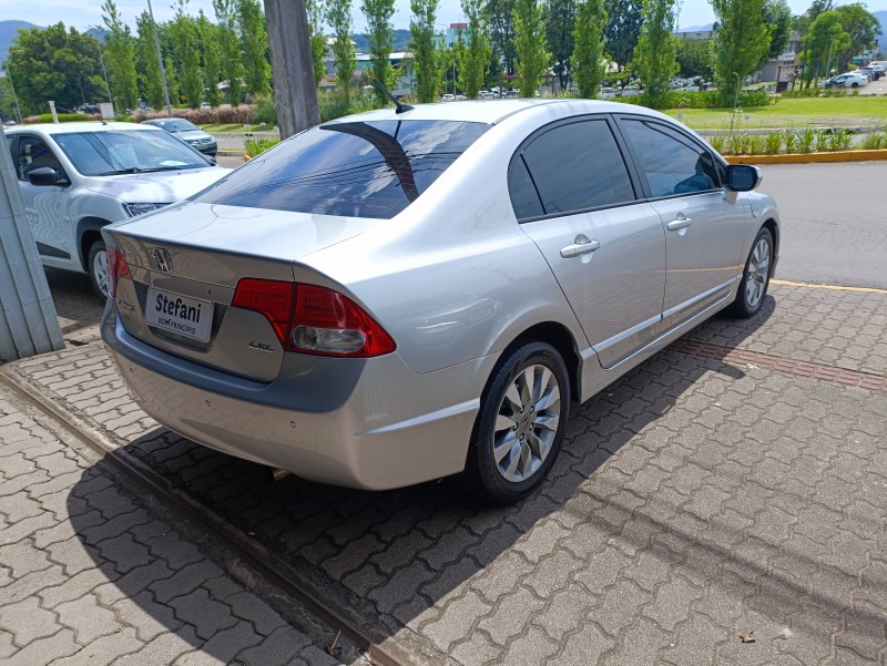 CIVIC 1.8 LXL 16V FLEX 4P AUTOMÁTICO - 2011 - BOM PRINCíPIO