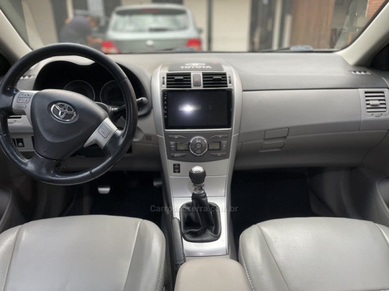 COROLLA 1.8 GLI 16V FLEX 4P MANUAL - 2013 - CAMPO BOM