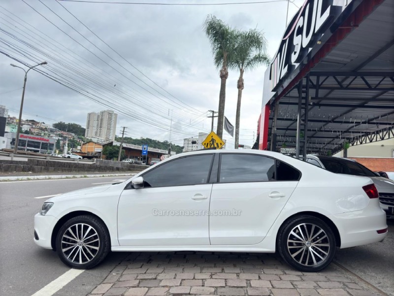 JETTA 2.0 COMFORTLINE FLEX 4P TIPTRONIC - 2013 - CAXIAS DO SUL