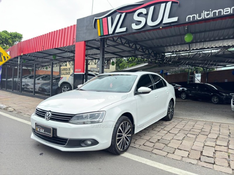 JETTA 2.0 COMFORTLINE FLEX 4P TIPTRONIC - 2013 - CAXIAS DO SUL