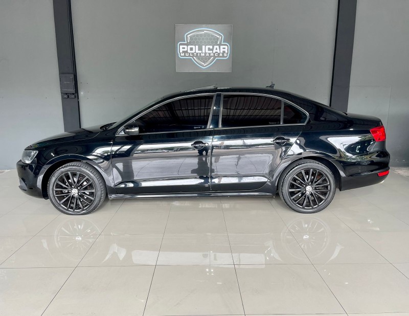 JETTA 2.0 COMFORTLINE FLEX 4P TIPTRONIC - 2012 - CAXIAS DO SUL