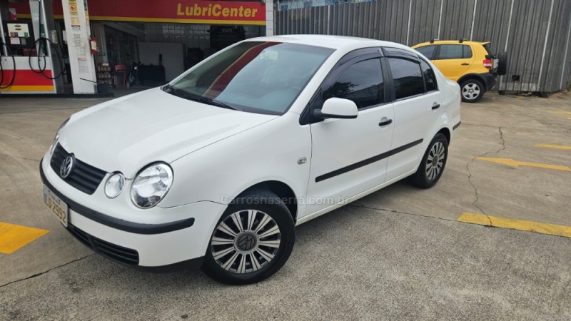 polo sedan 1.6 8v gasolina 4p manual 2004 caxias do sul