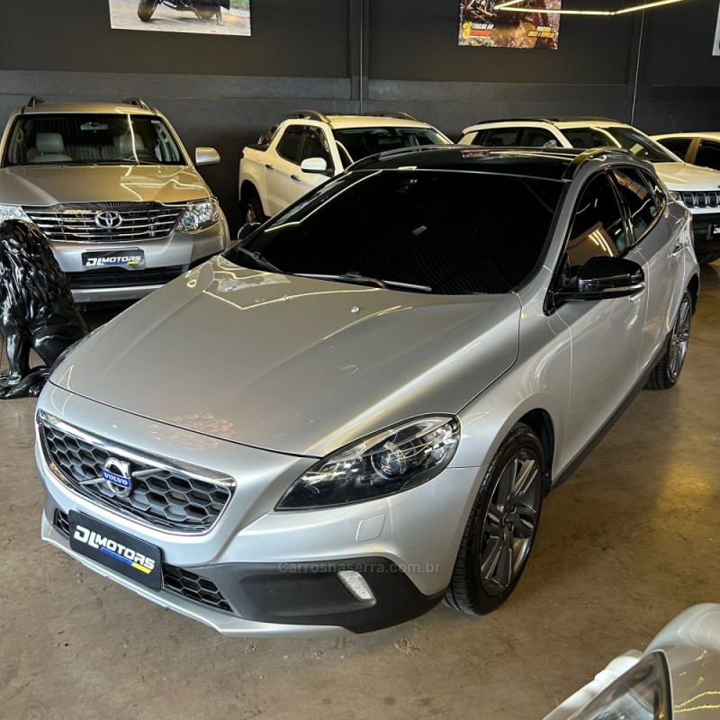 V40  - 2016 - LAJEADO