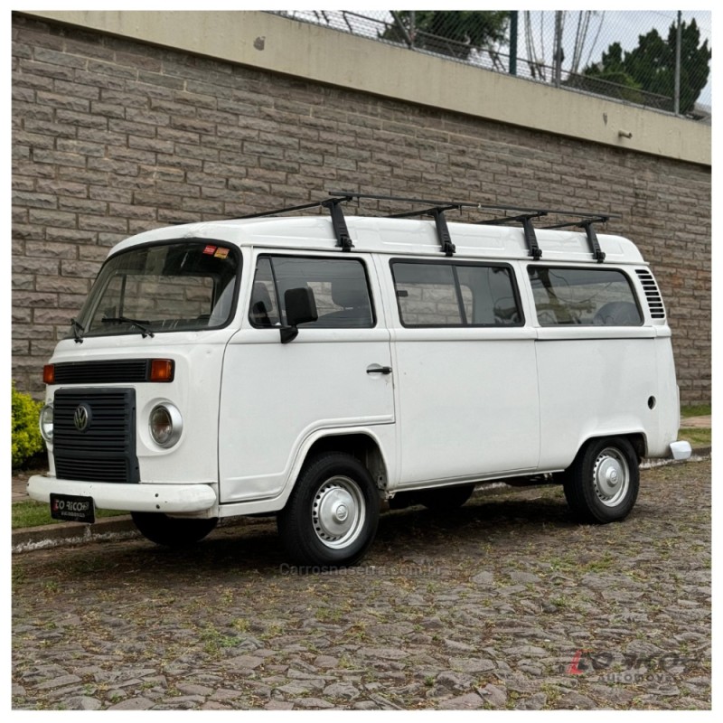 KOMBI 1.4 MI STD LOTAÇÃO 8V FLEX 3P MANUAL