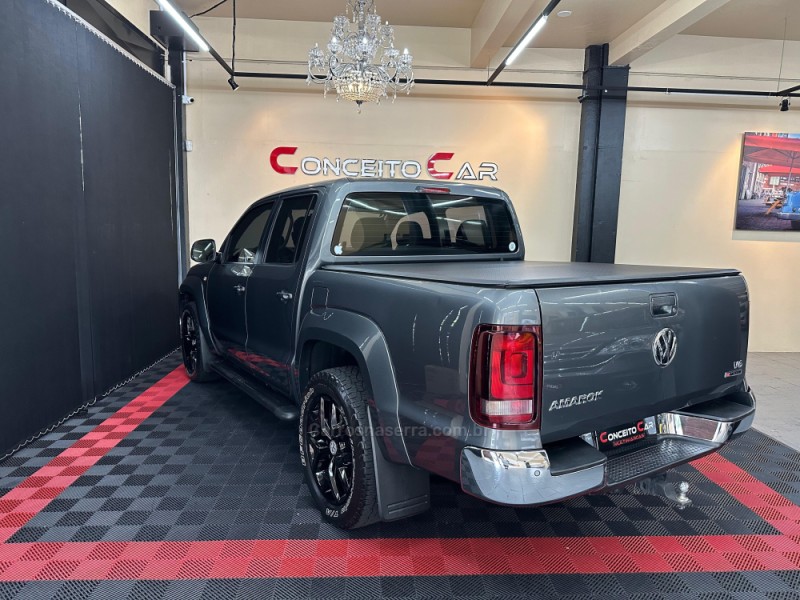 AMAROK 3.0 V6 TDI HIGHLINE CD DIESEL 4MOTION AUTOMÁTICO - 2019 - NOVO HAMBURGO