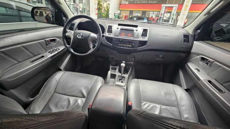 HILUX 3.0 SR 4X4 CD 16V TURBO INTERCOOLER DIESEL 4P AUTOMÁTICO - 2015 - CAXIAS DO SUL