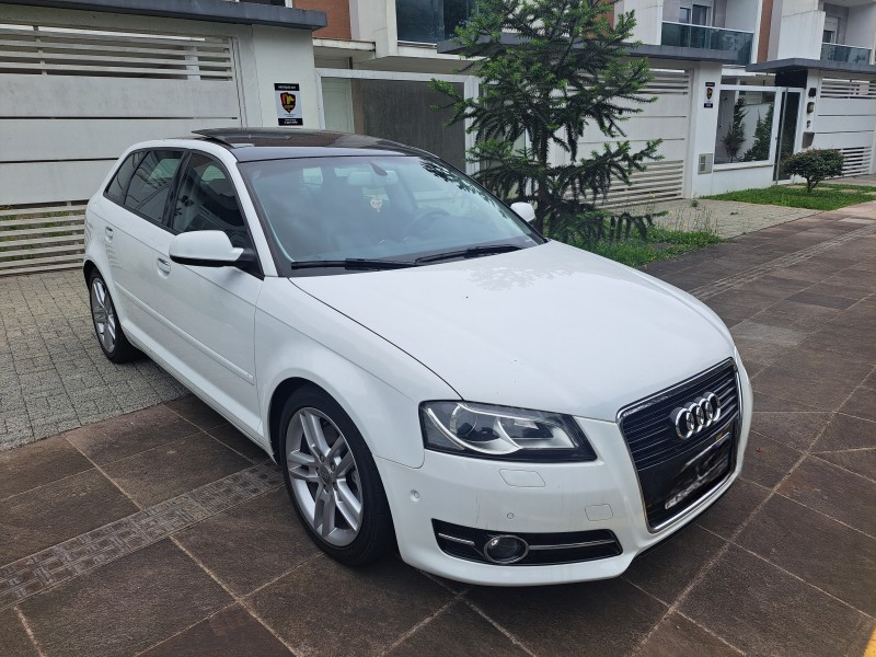 A3 2.0 TFSI SPORTBACK 16V GASOLINA 4P S-TRONIC - 2012 - FARROUPILHA