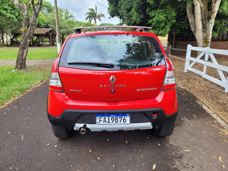 SANDERO 1.6 STEPWAY 8V FLEX 4P MANUAL - 2012 - VENâNCIO AIRES