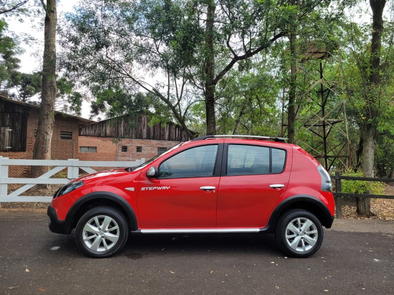 SANDERO 1.6 STEPWAY 8V FLEX 4P MANUAL - 2012 - VENâNCIO AIRES