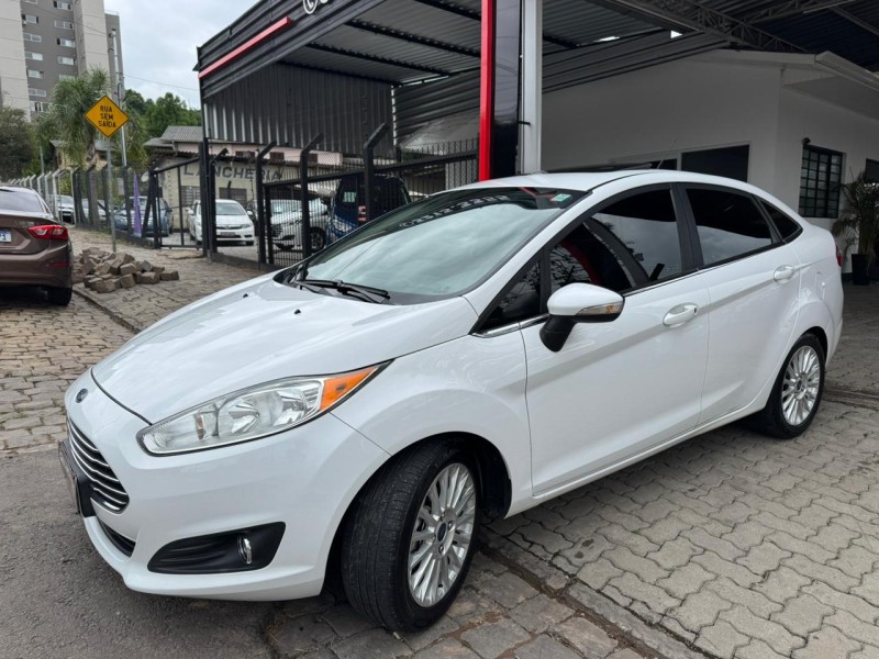 FIESTA 1.6 TITANIUM PLUS SEDAN 16V FLEX 4P AUTOMÁTICO - 2015 - CAXIAS DO SUL