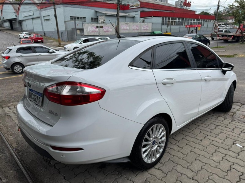 FIESTA 1.6 TITANIUM PLUS SEDAN 16V FLEX 4P AUTOMÁTICO - 2015 - CAXIAS DO SUL