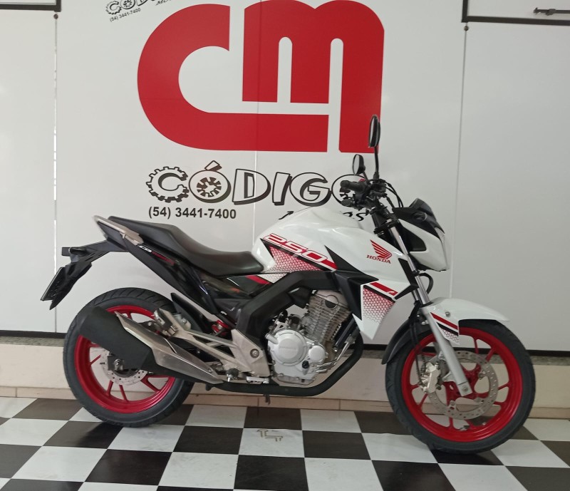 CB 250F TWISTER CBS - 2022 - VERANóPOLIS