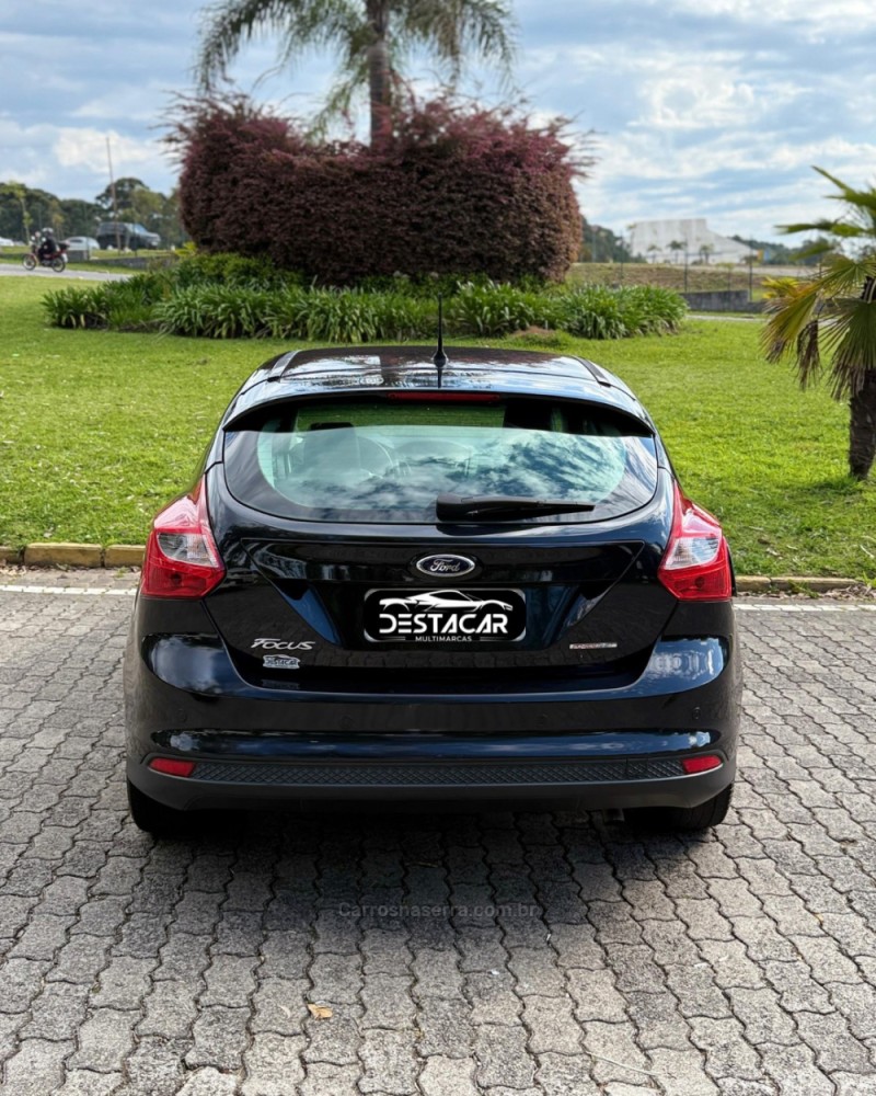 FOCUS 2.0 SE HATCH 16V FLEX 4P AUTO - 2015 - CAXIAS DO SUL