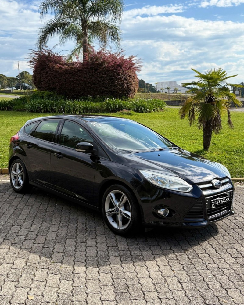FOCUS 2.0 SE HATCH 16V FLEX 4P AUTO - 2015 - CAXIAS DO SUL