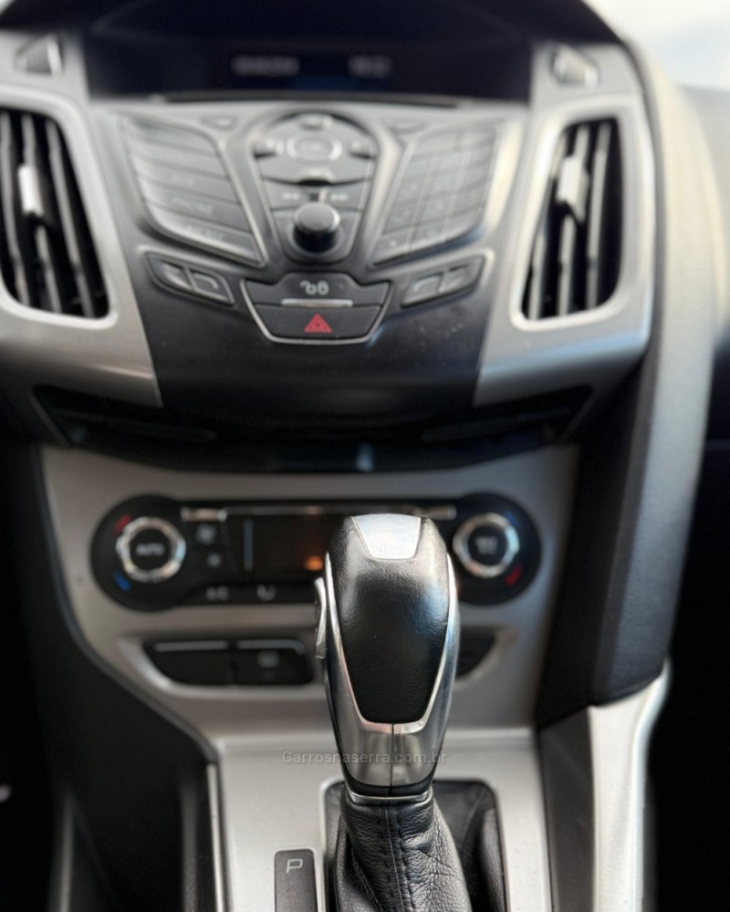 FOCUS 2.0 SE HATCH 16V FLEX 4P AUTO - 2015 - CAXIAS DO SUL