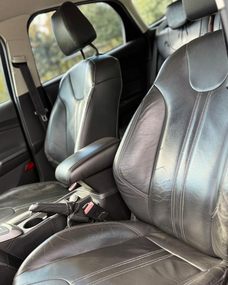 FOCUS 2.0 SE HATCH 16V FLEX 4P AUTO - 2015 - CAXIAS DO SUL