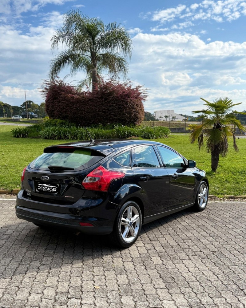 FOCUS 2.0 SE HATCH 16V FLEX 4P AUTO - 2015 - CAXIAS DO SUL