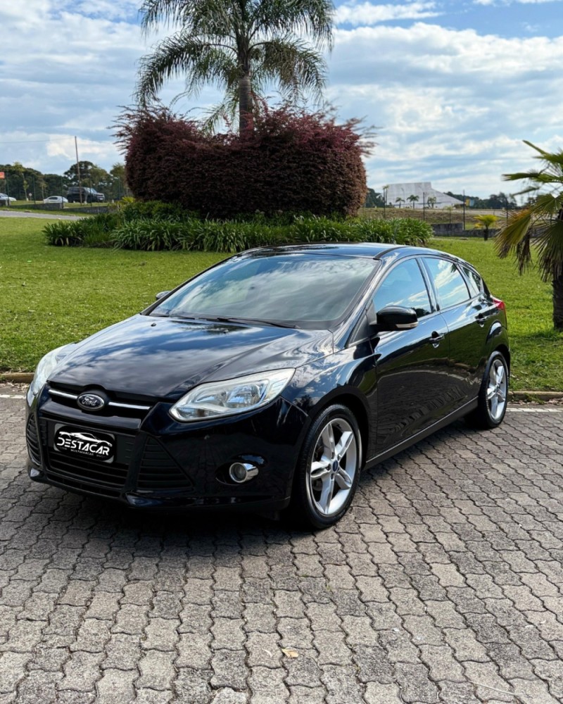 FOCUS 2.0 SE HATCH 16V FLEX 4P AUTO - 2015 - CAXIAS DO SUL