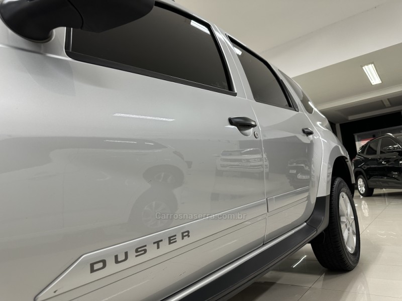 DUSTER 1.6 EXPRESSION 4X2 16V FLEX 4P AUTOMÁTICO - 2019 - CHARQUEADAS