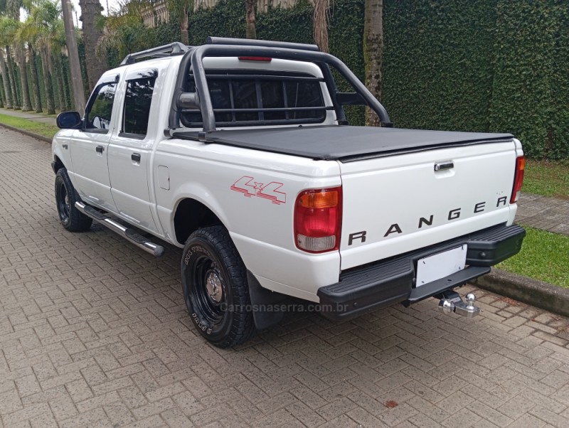 RANGER 2.5 XL 4X4 CD 8V TURBO INTERCOOLER DIESEL 4P MANUAL - 2001 - CAXIAS DO SUL