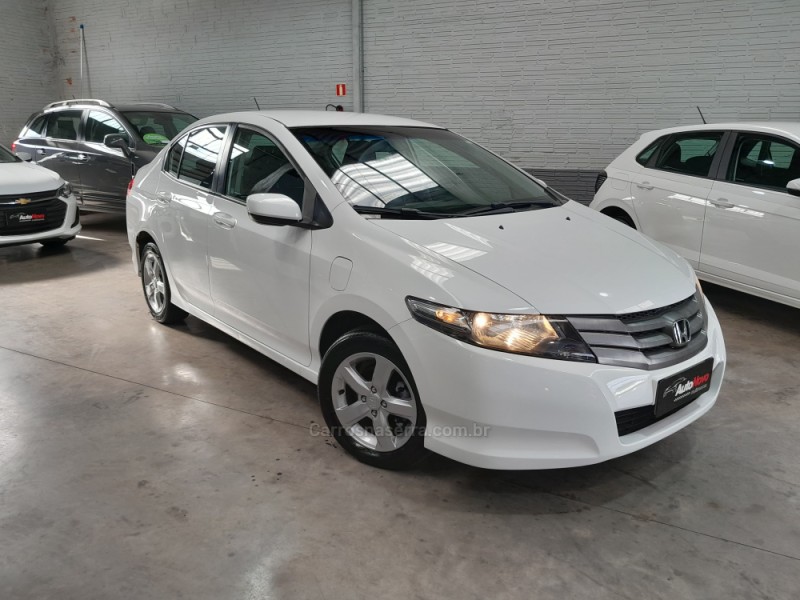 CITY 1.5 DX 16V FLEX 4P MANUAL - 2011 - VACARIA