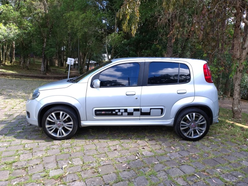 UNO 1.4 SPORTING 8V FLEX 4P MANUAL - 2011 - CAXIAS DO SUL