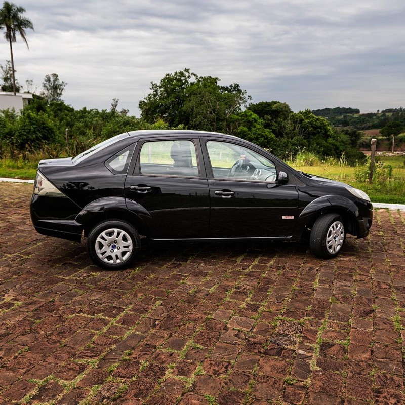 FIESTA 1.6 SE SEDAN 16V FLEX 4P MANUAL - 2012 - LAJEADO