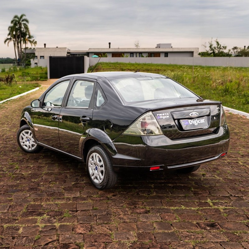 FIESTA 1.6 SE SEDAN 16V FLEX 4P MANUAL - 2012 - LAJEADO