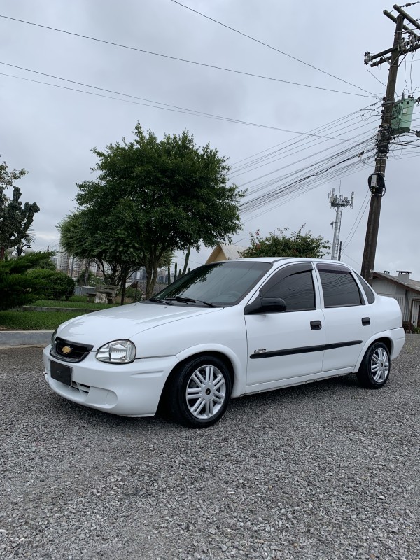 CORSA 1.0 MPFI CLASSIC 8V GASOLINA 4P MANUAL